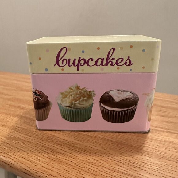 CUPCAKES Boxed Keepsake Tin Recipe Box With Recipe Cards - Picture 1 of 6